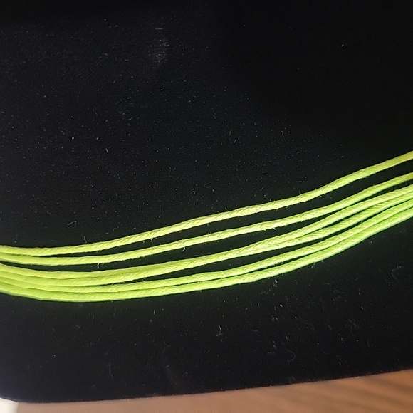 Green Necklace - Picture 6 of 10